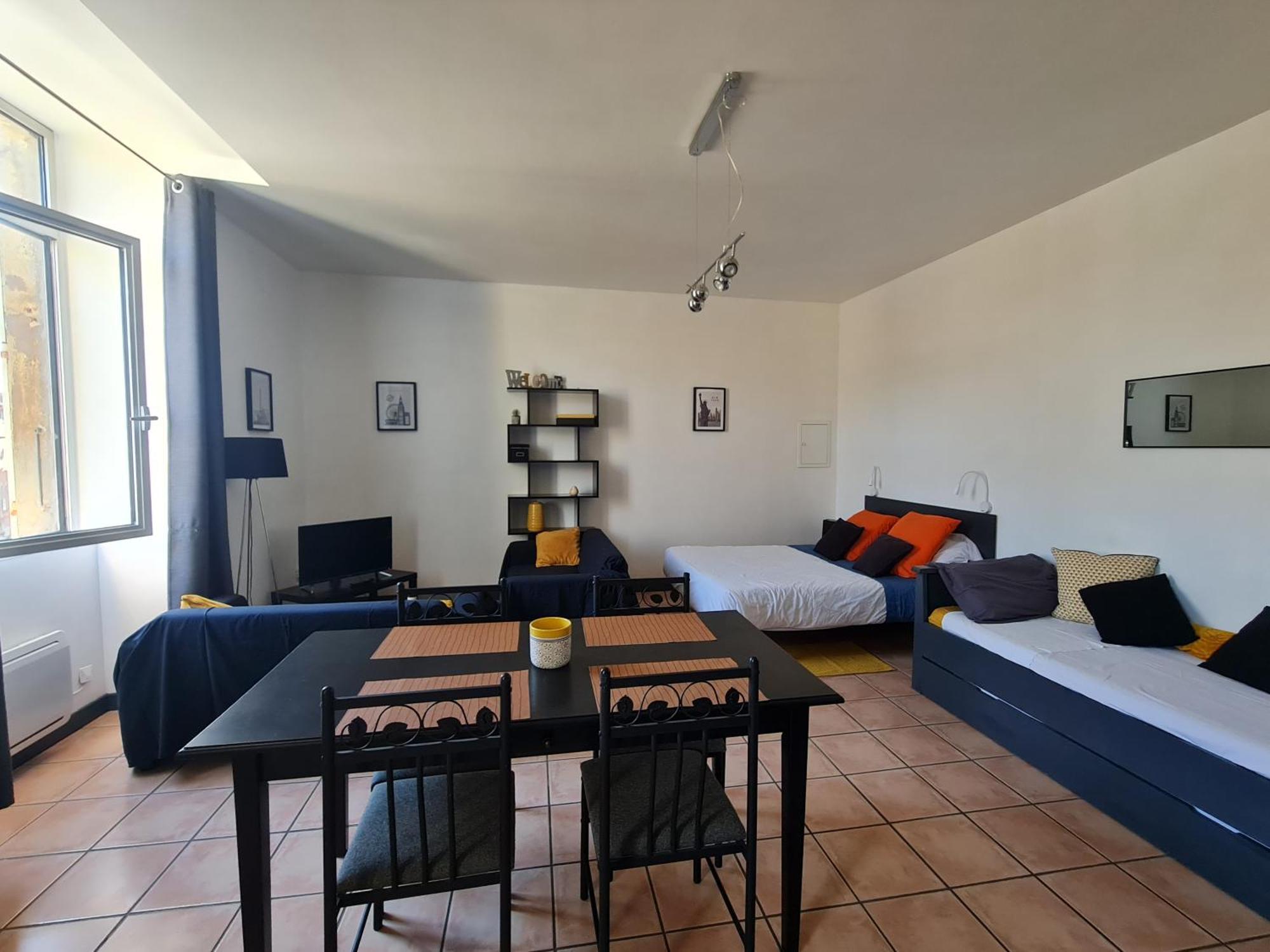 Le Prieure - Studios Jusqu'A 4 Personnes Villeneuve-lès-Béziers Eksteriør billede